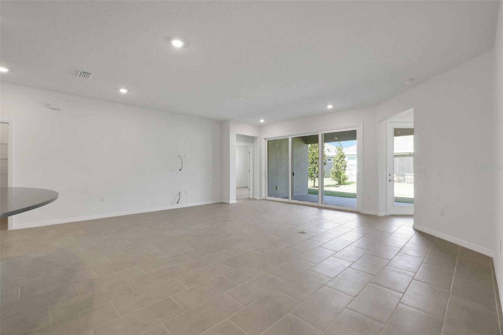 7376 SEA MANATEE ST — photo 9