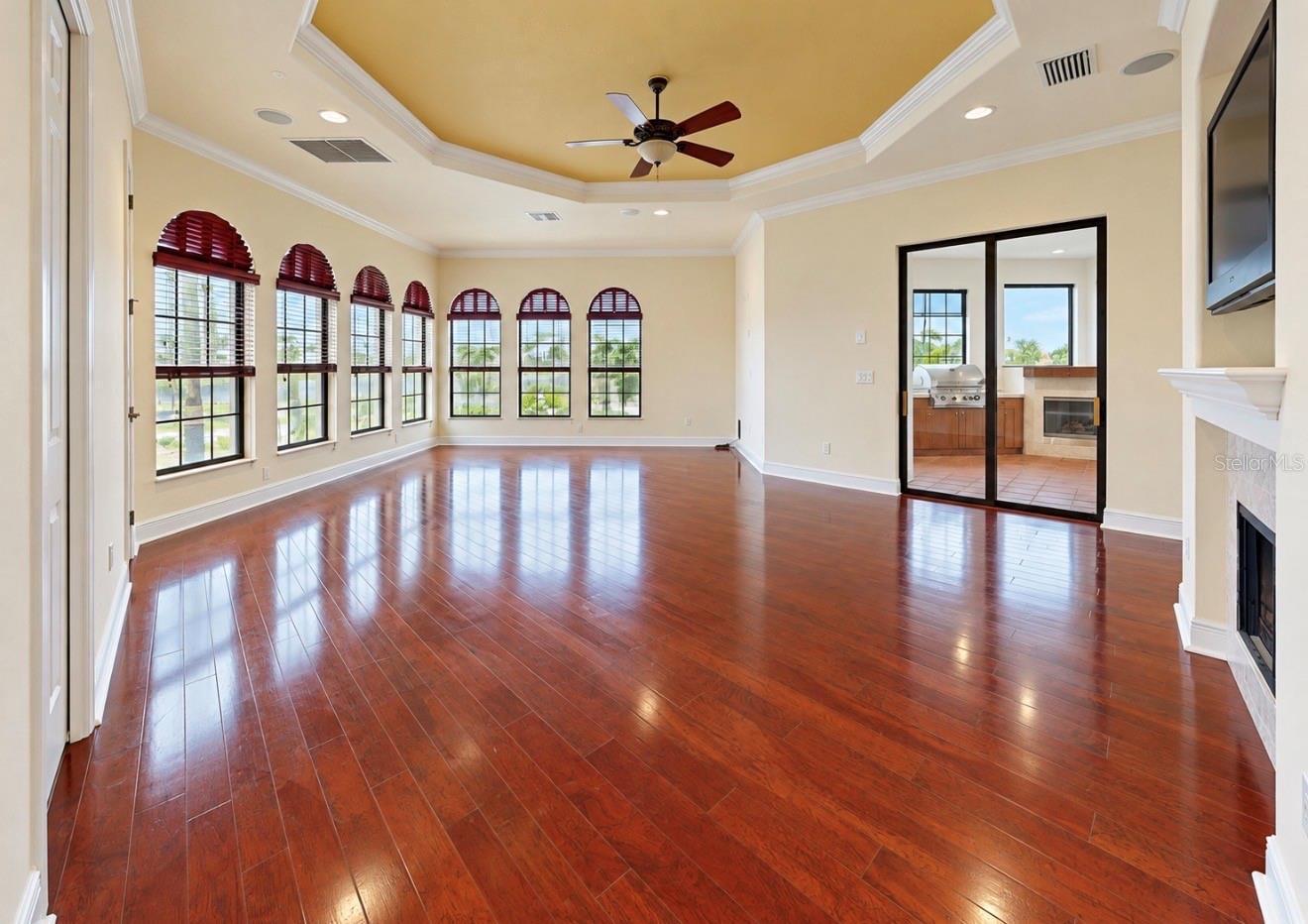 5408 TYBEE ISLAND DR — photo 46