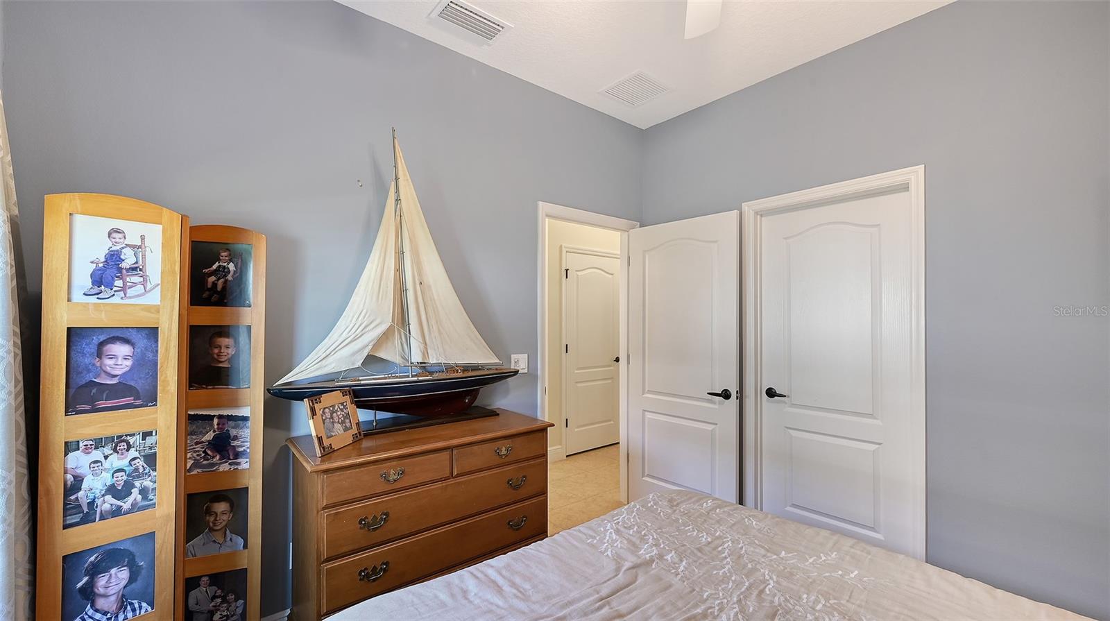 4716 FOXTAIL DR — photo 23