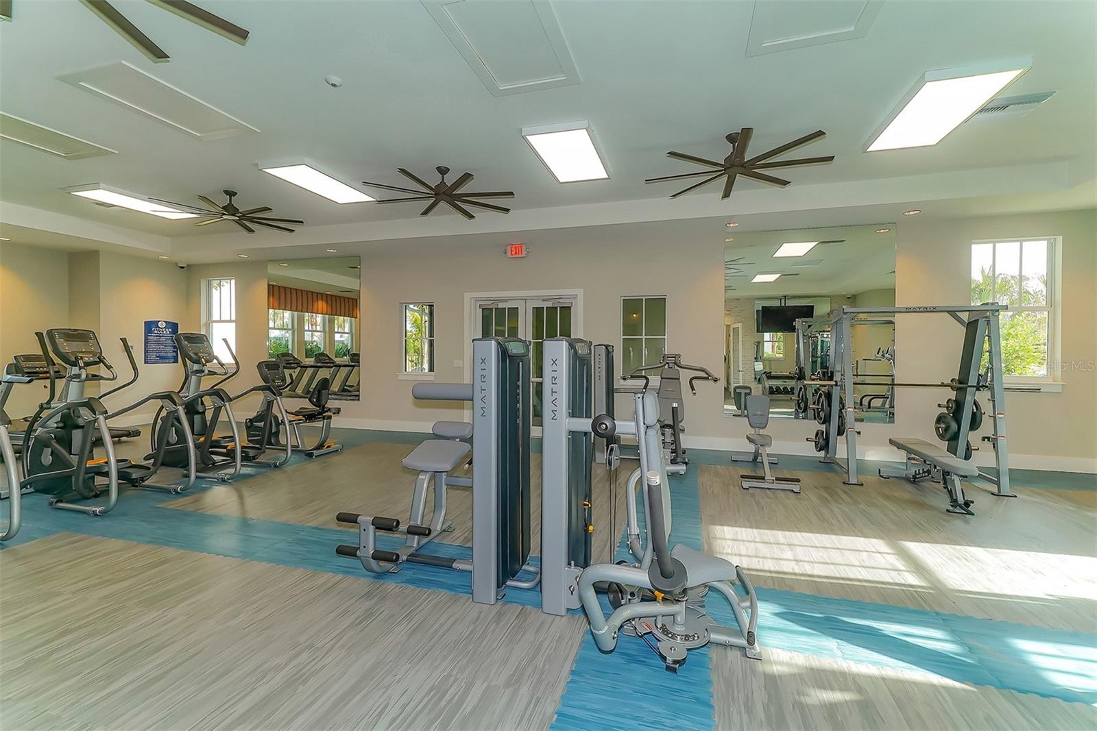 4716 FOXTAIL DR — photo 40