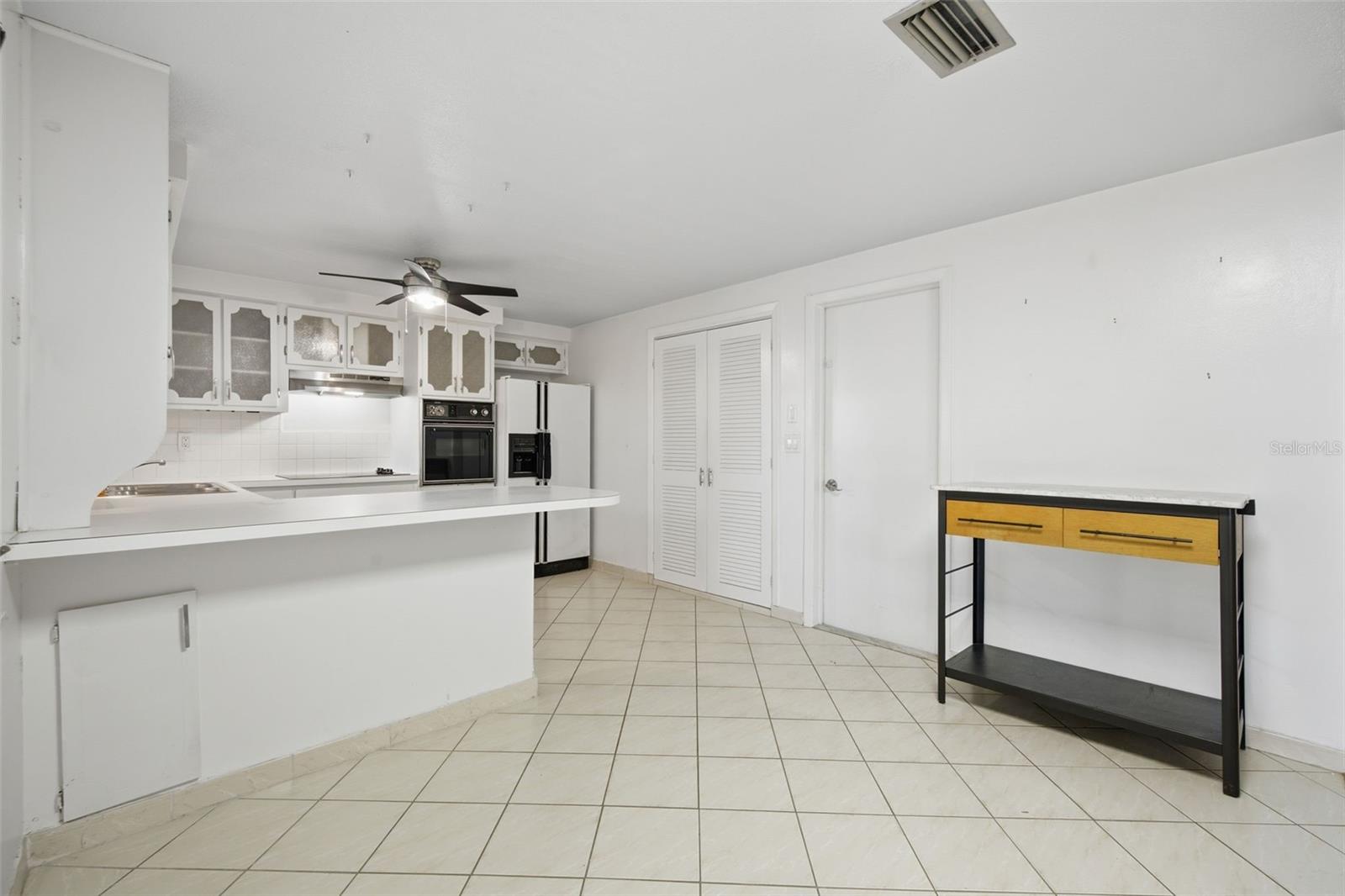 4030 CLUSTER DR — photo 12