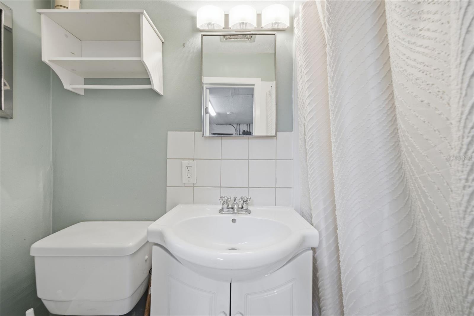 4030 CLUSTER DR — photo 24