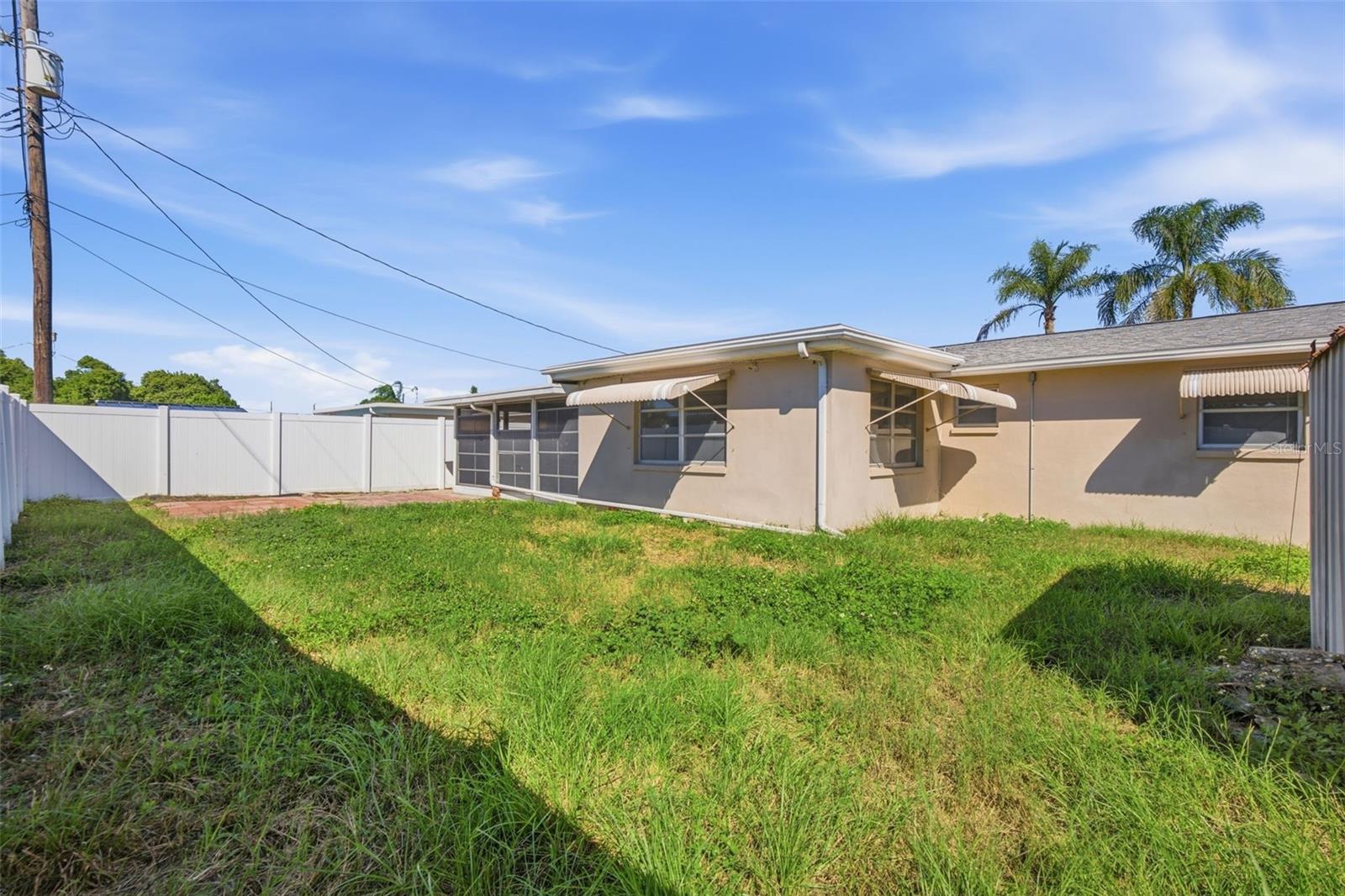 4030 CLUSTER DR — photo 33