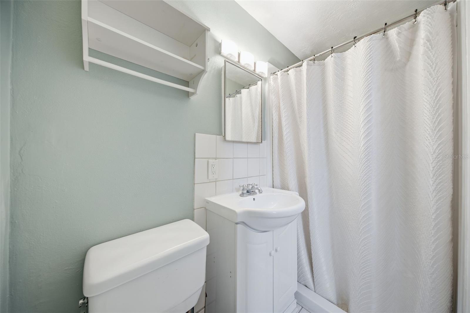 4030 CLUSTER DR — photo 25