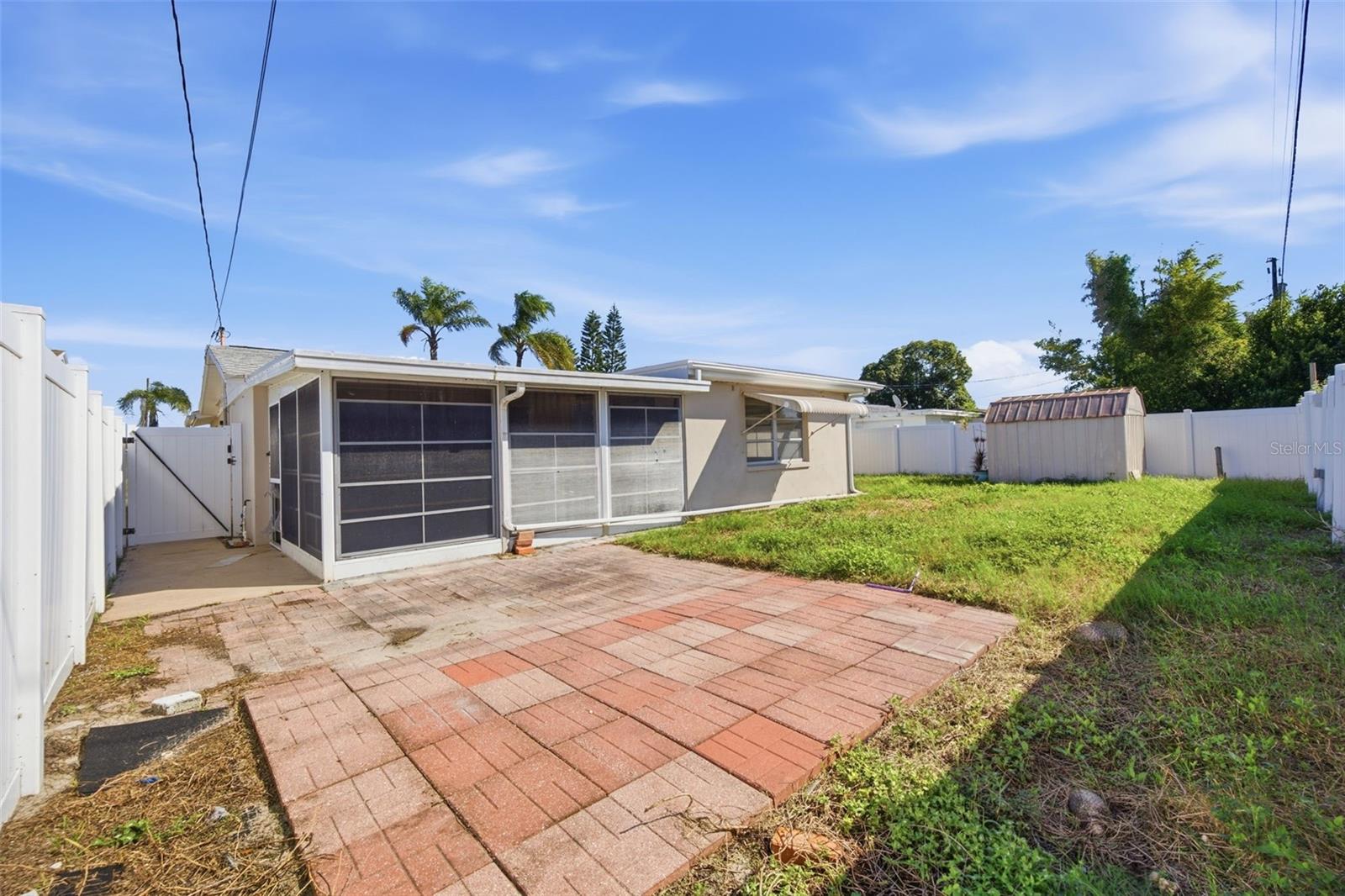 4030 CLUSTER DR — photo 31