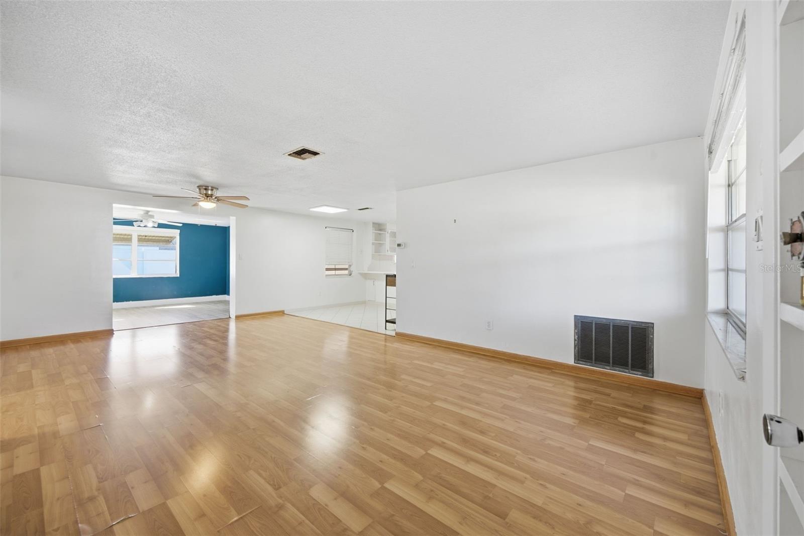 4030 CLUSTER DR — photo 6