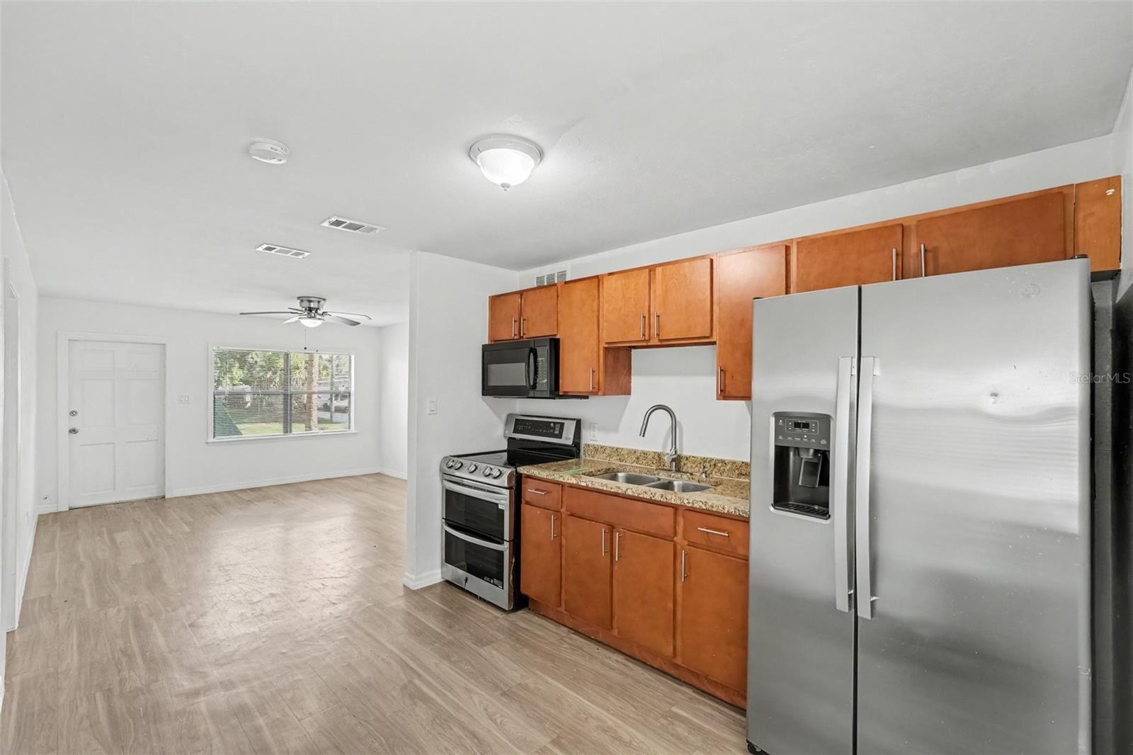 2433 S RAMONA CIR — photo 5