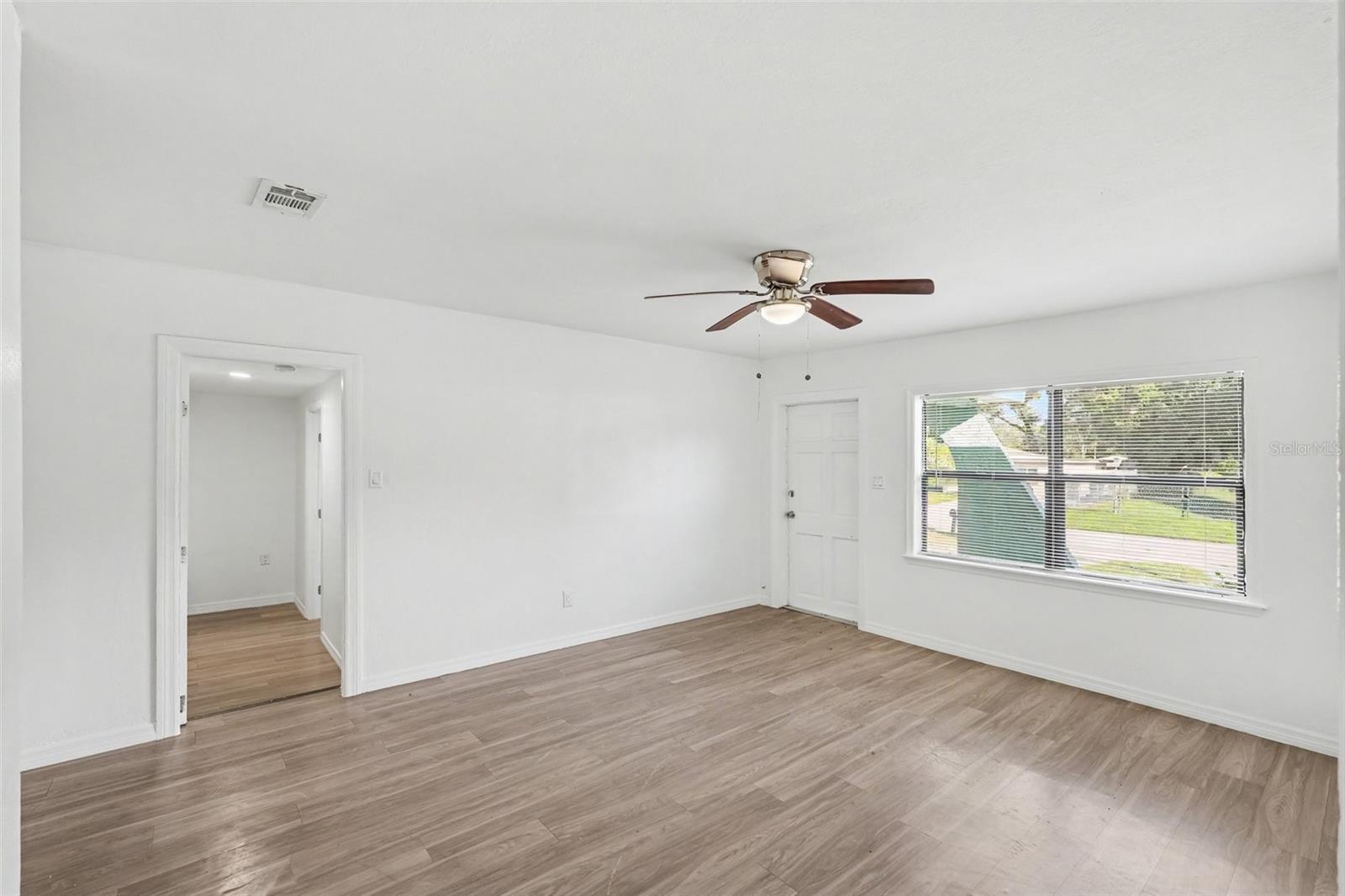 2433 S RAMONA CIR — photo 3