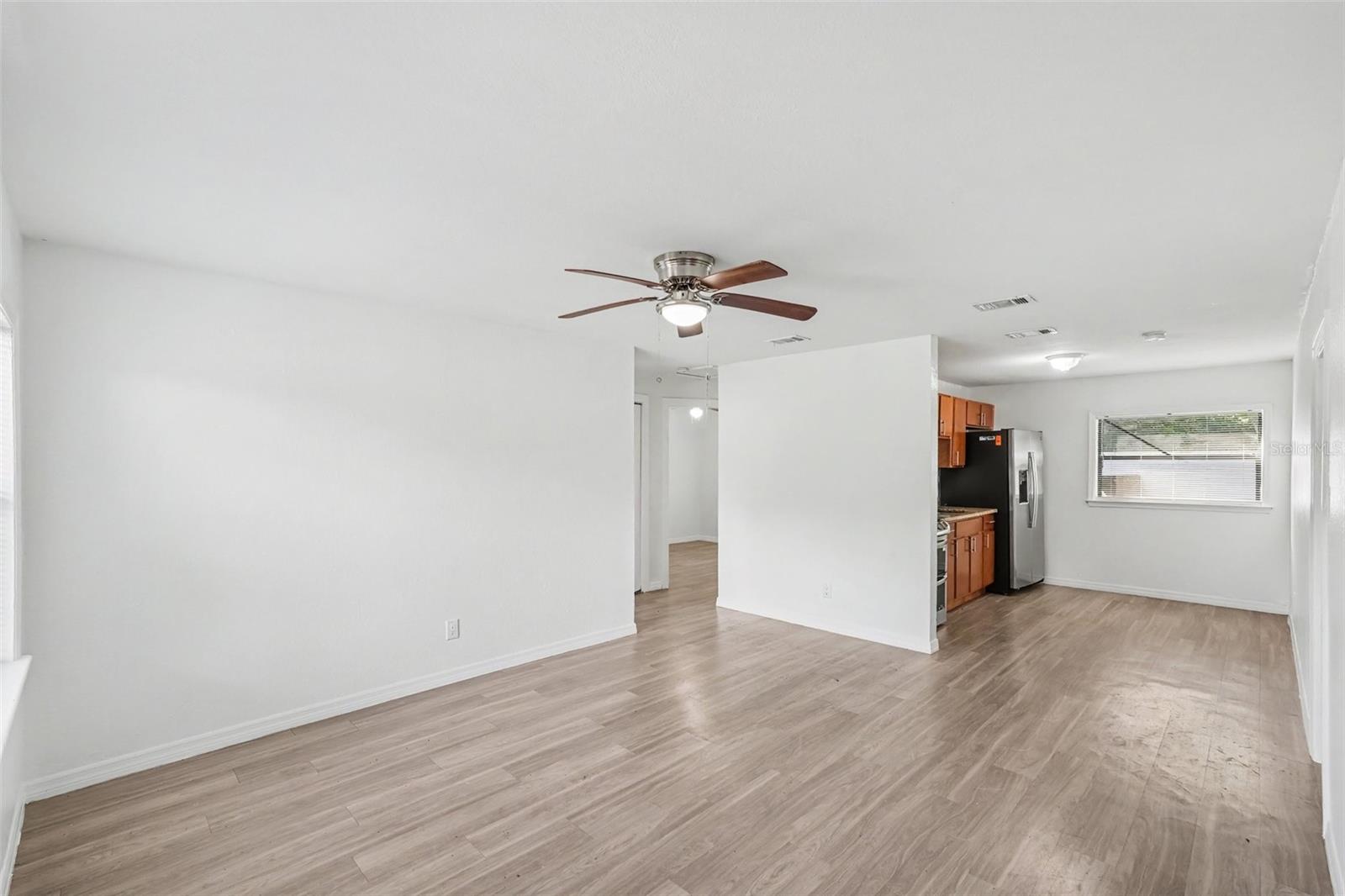 2433 S RAMONA CIR — photo 4