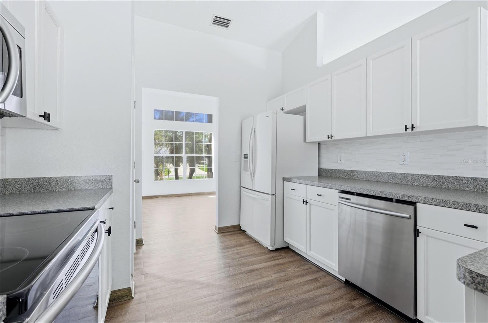 7838 TARABILLA AVE — photo 16