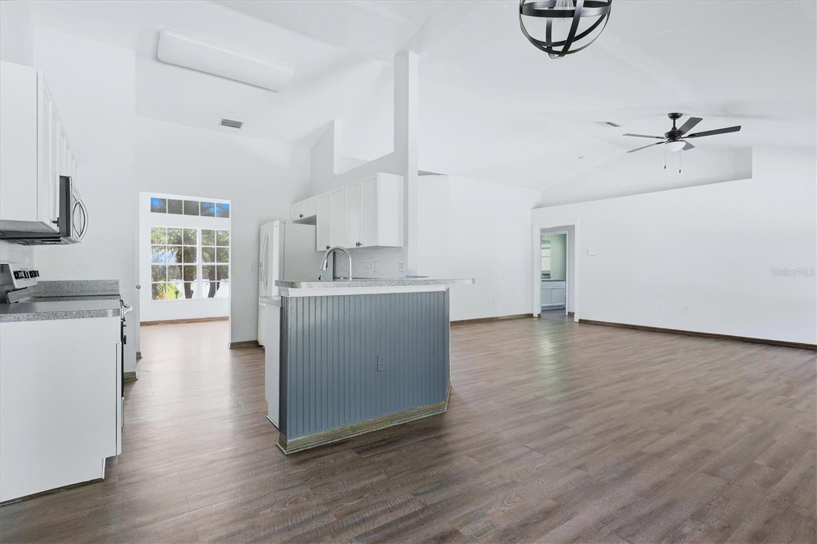 7838 TARABILLA AVE — photo 14