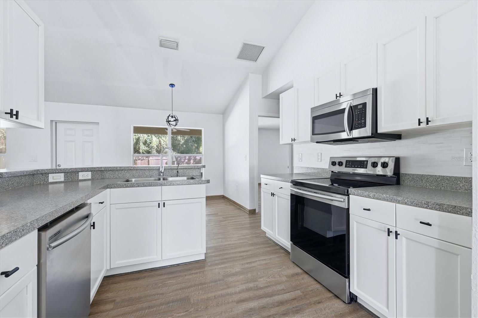 7838 TARABILLA AVE — photo 17