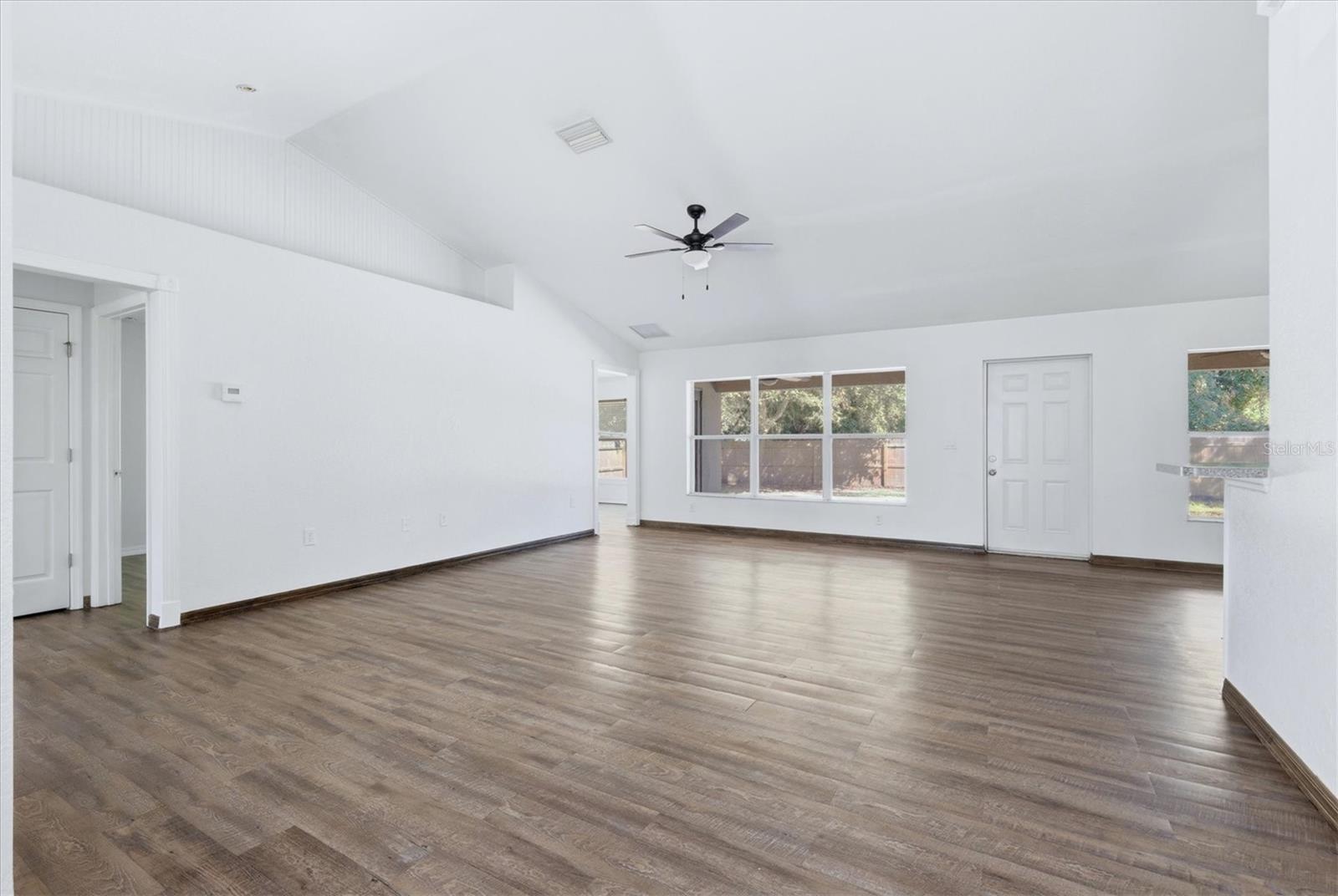 7838 TARABILLA AVE — photo 8