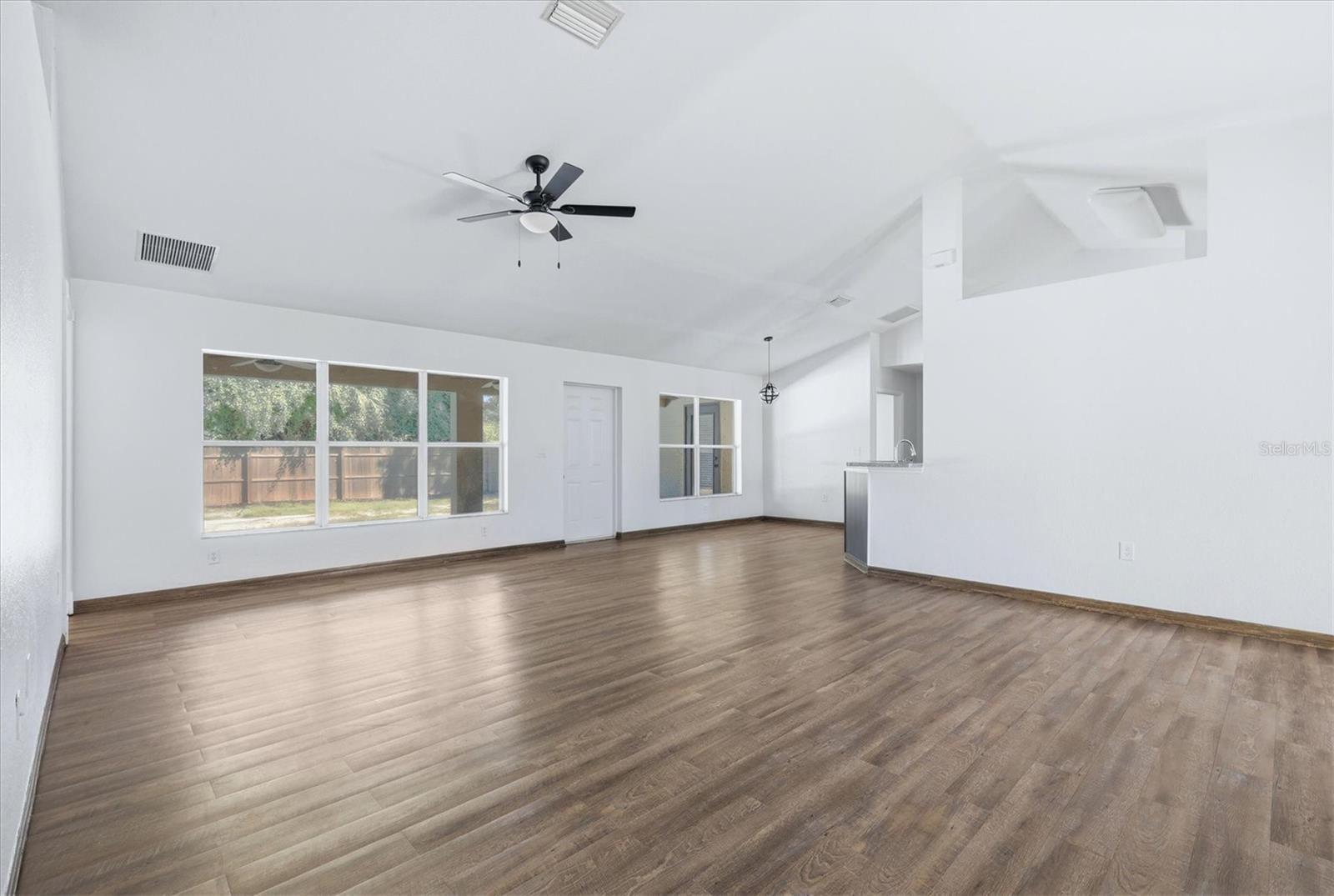 7838 TARABILLA AVE — photo 10