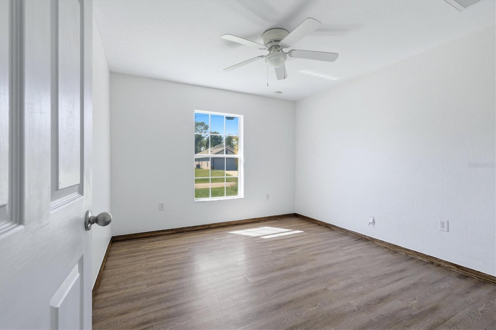 7838 TARABILLA AVE — photo 33