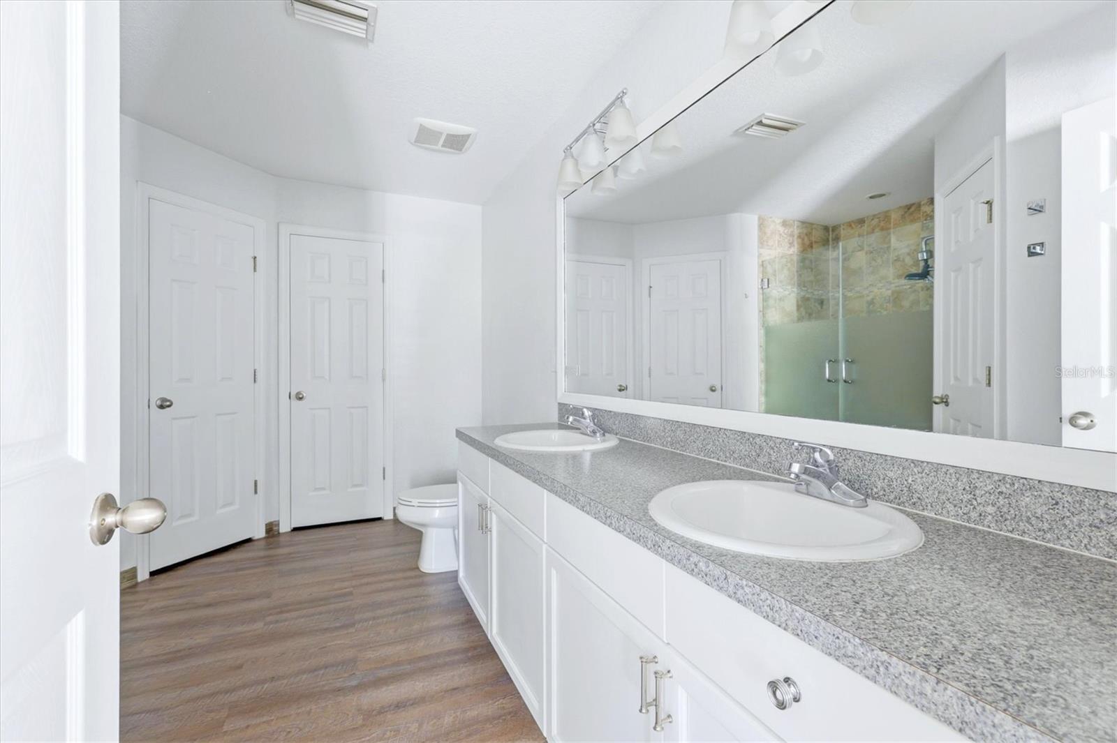 7838 TARABILLA AVE — photo 22