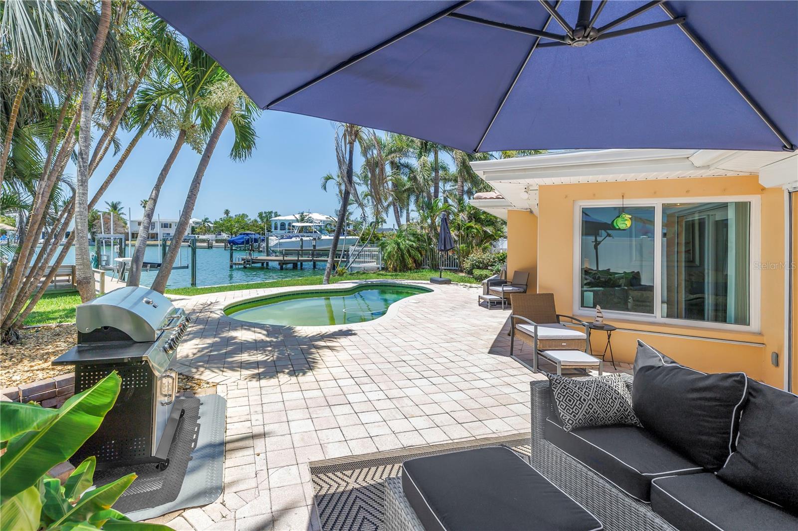 10128 YACHT CLUB DR — photo 41