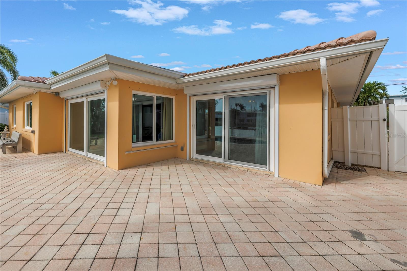 10128 YACHT CLUB DR — photo 56