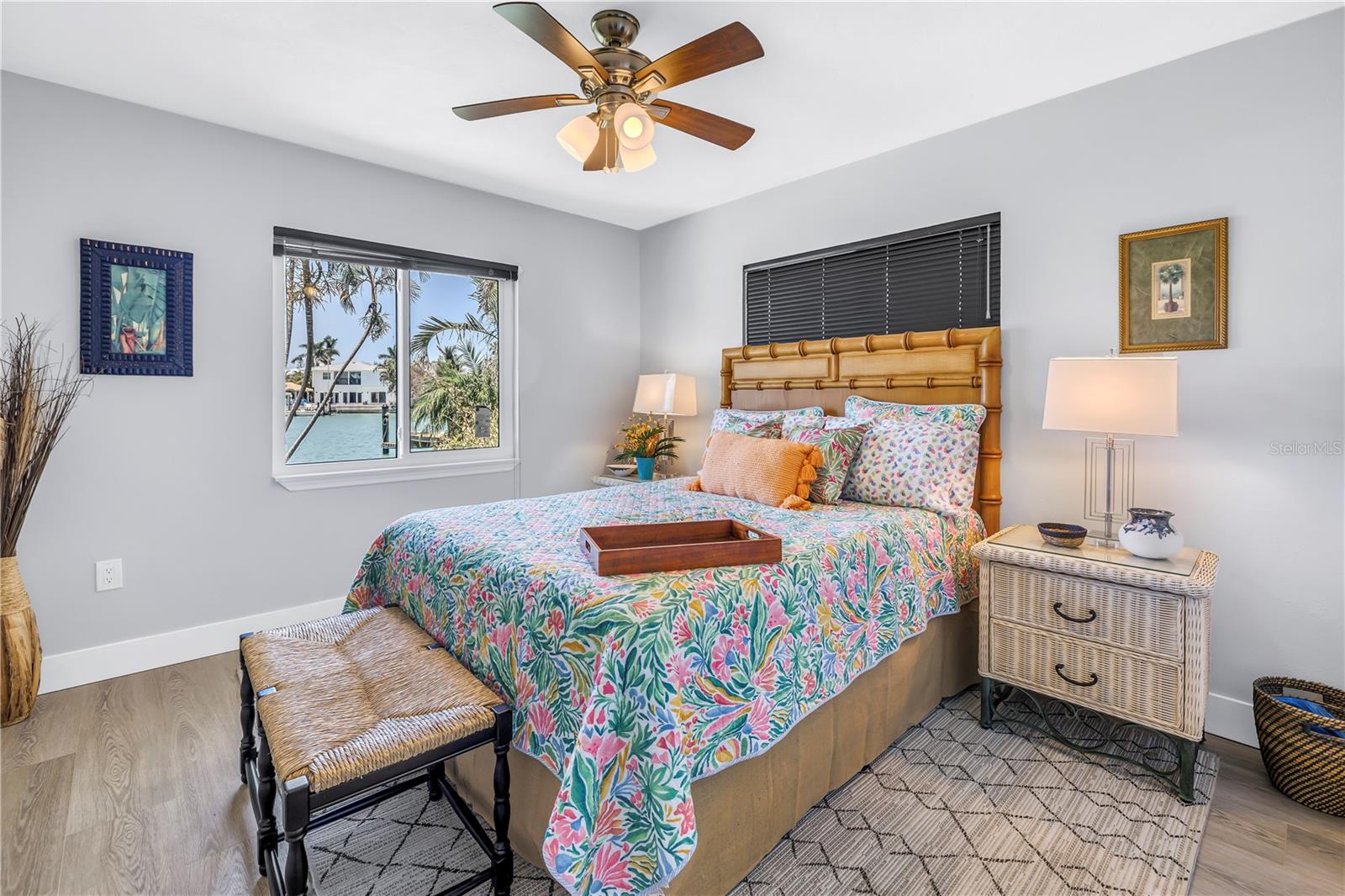10128 YACHT CLUB DR — photo 32