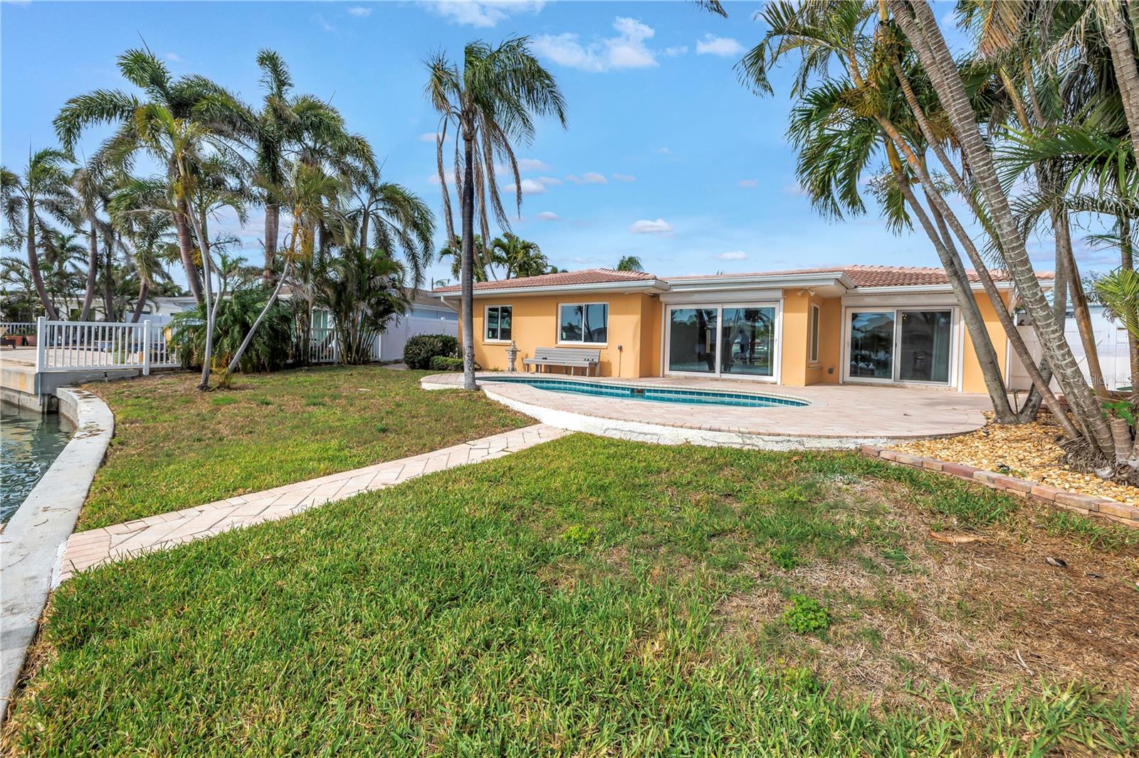 10128 YACHT CLUB DR — photo 57