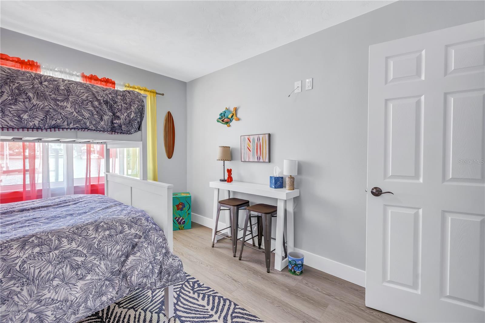 10128 YACHT CLUB DR — photo 38