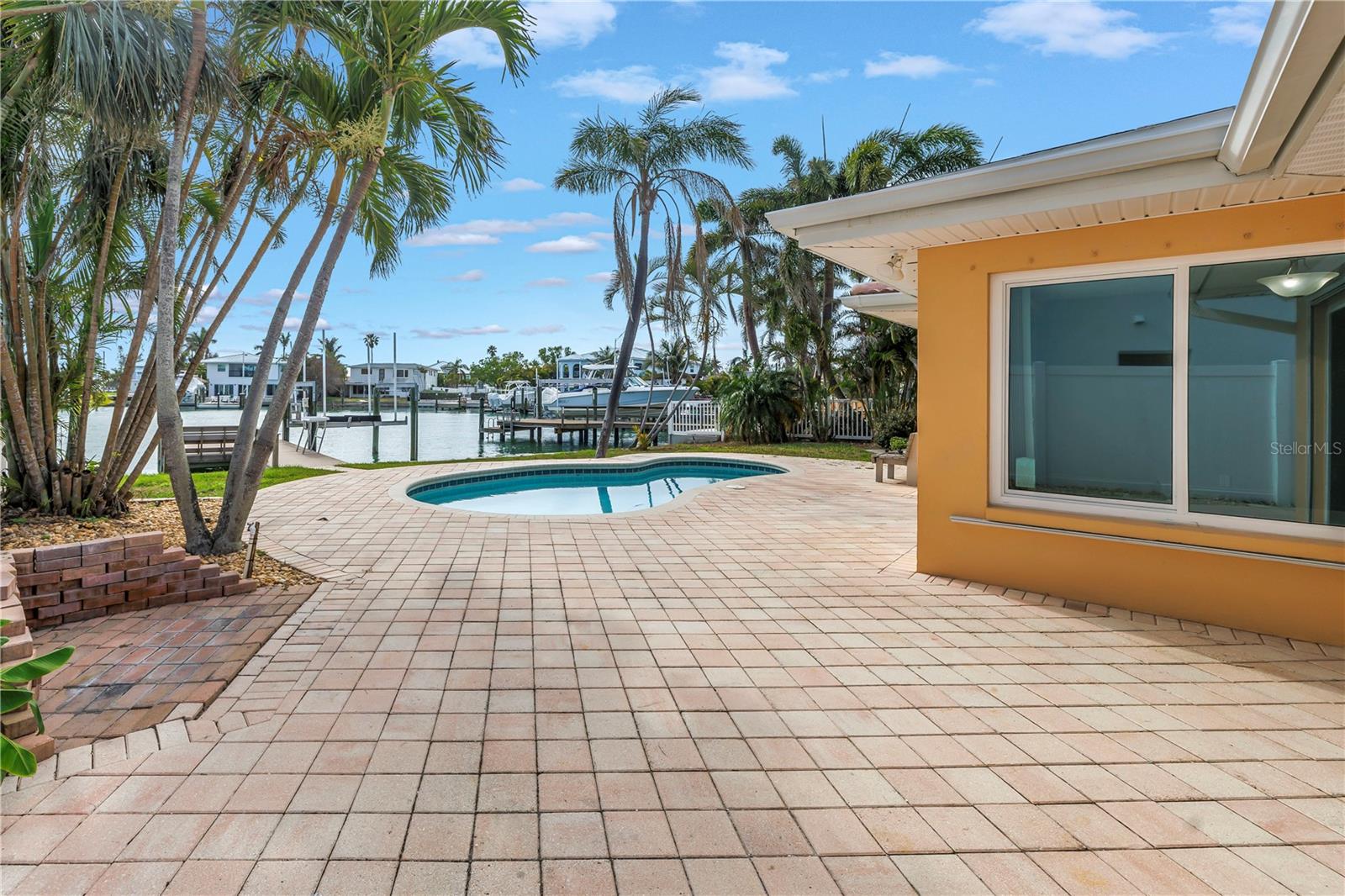 10128 YACHT CLUB DR — photo 54