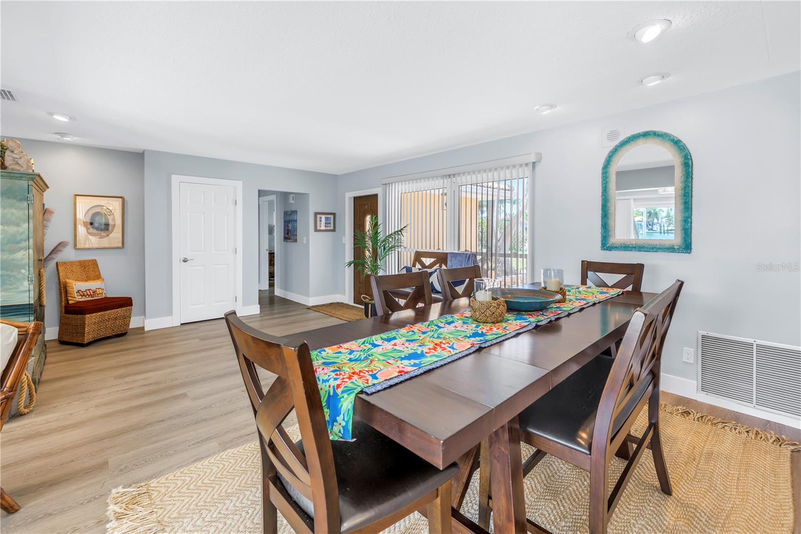 10128 YACHT CLUB DR — photo 28