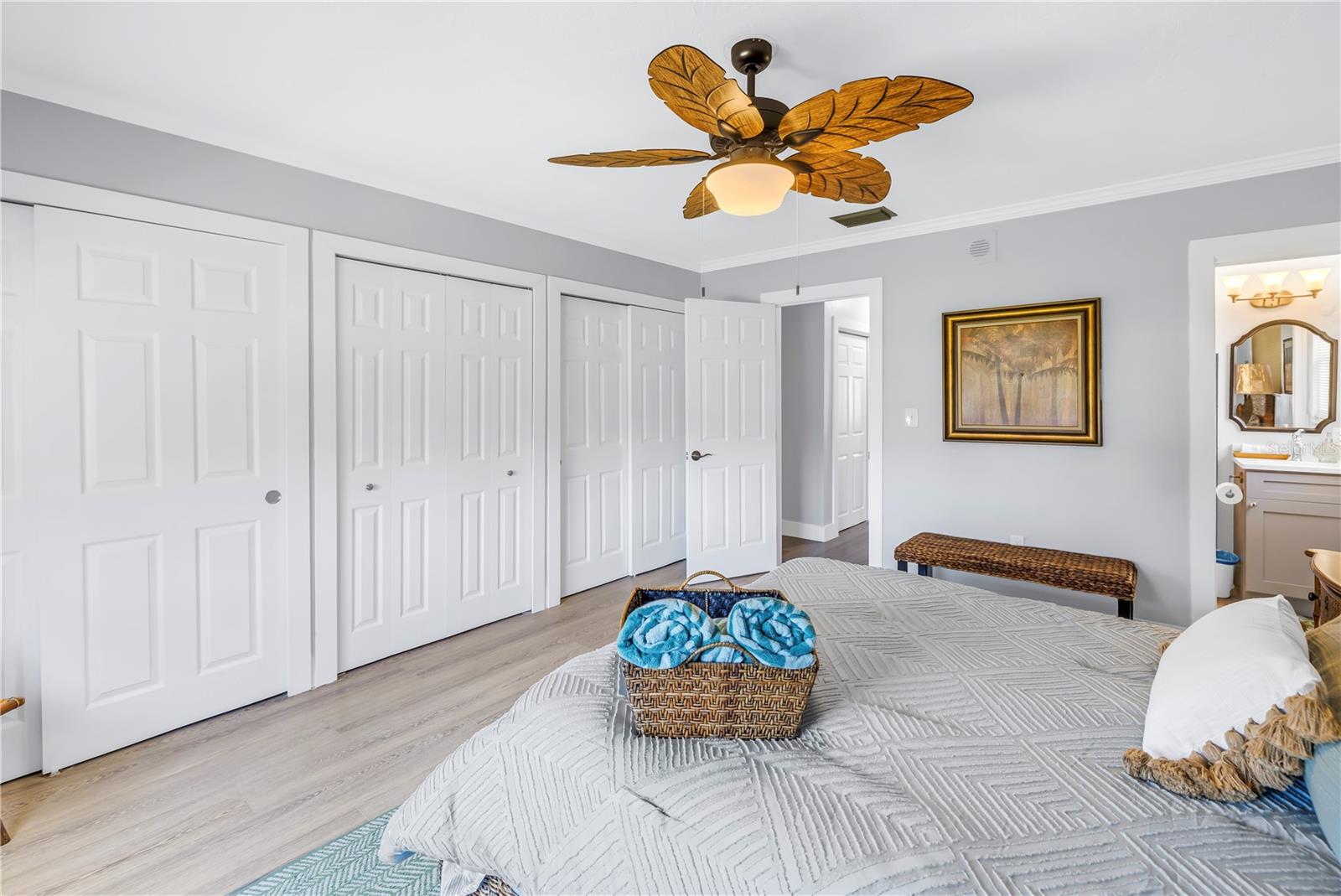10128 YACHT CLUB DR — photo 30