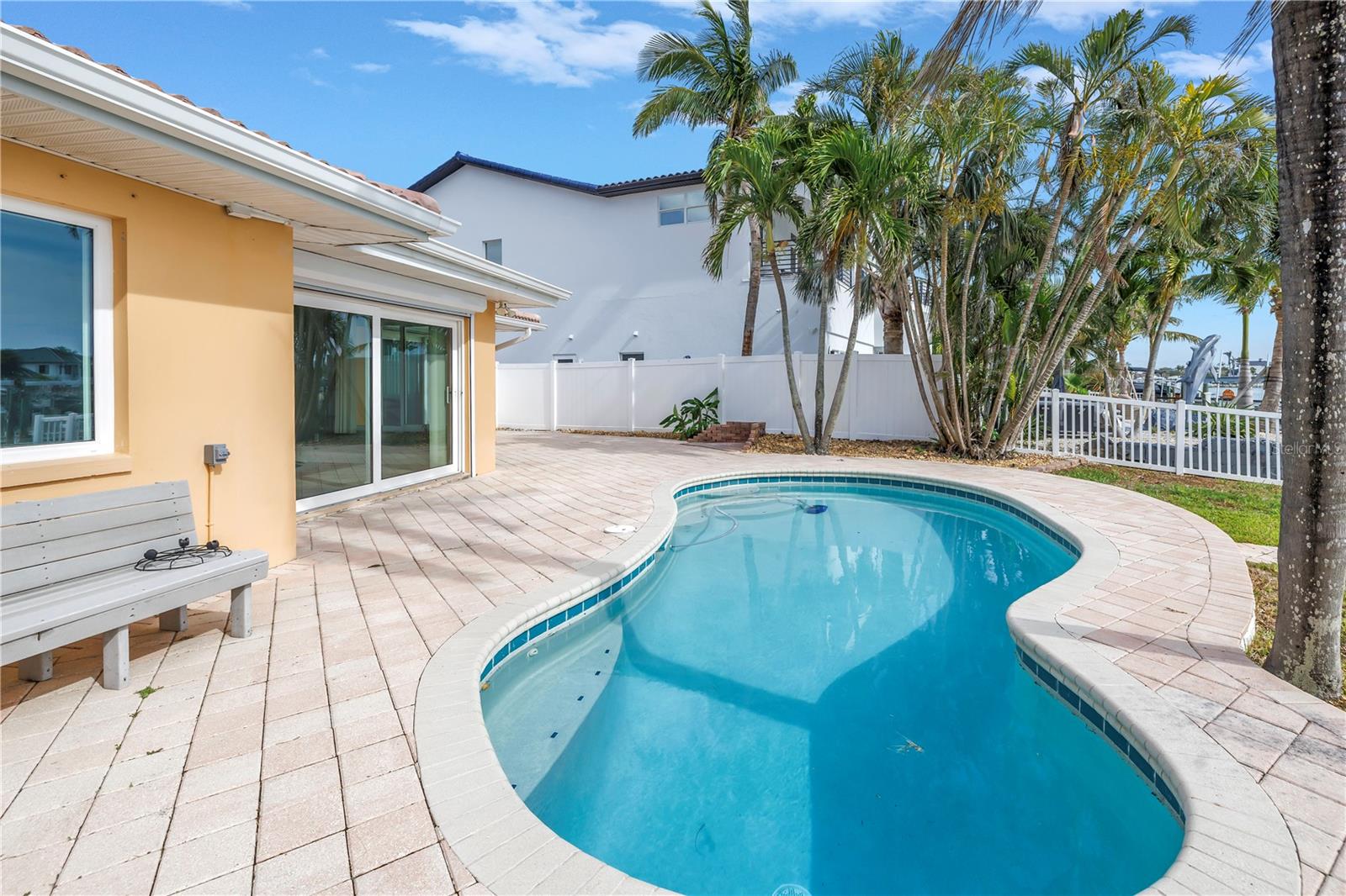 10128 YACHT CLUB DR — photo 66