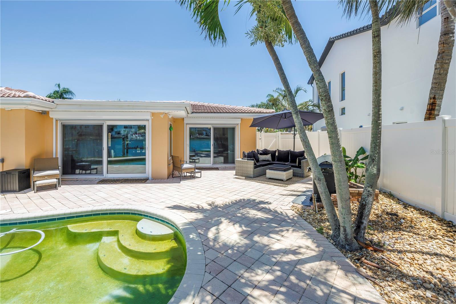 10128 YACHT CLUB DR — photo 45