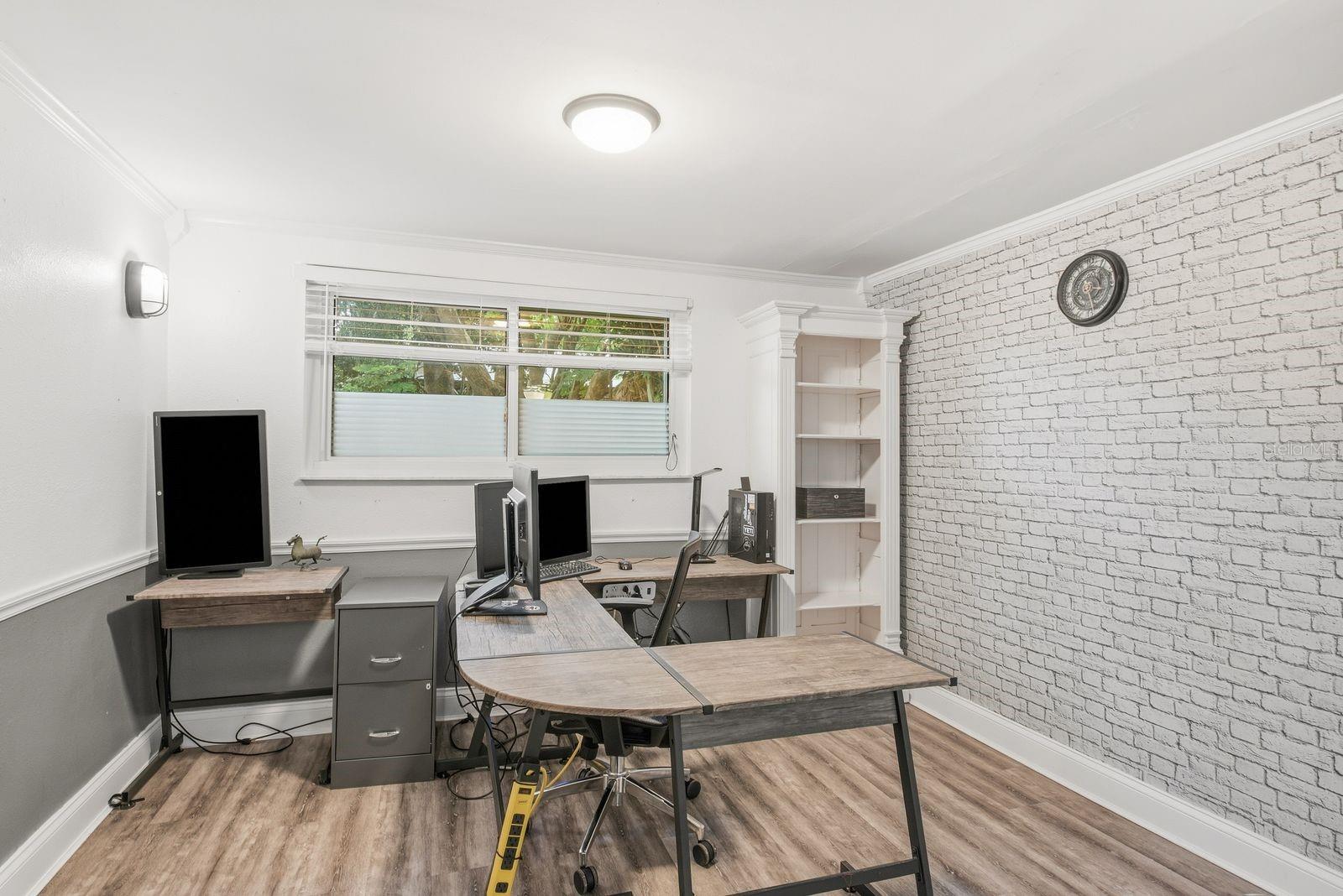 2447 GROVE RIDGE DR — photo 10