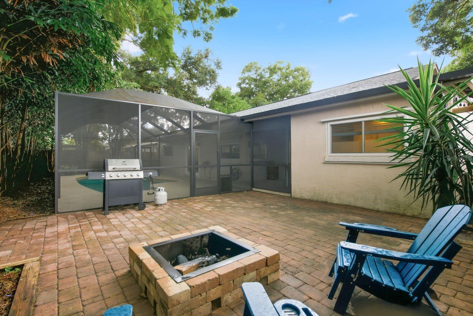 2447 GROVE RIDGE DR — photo 17
