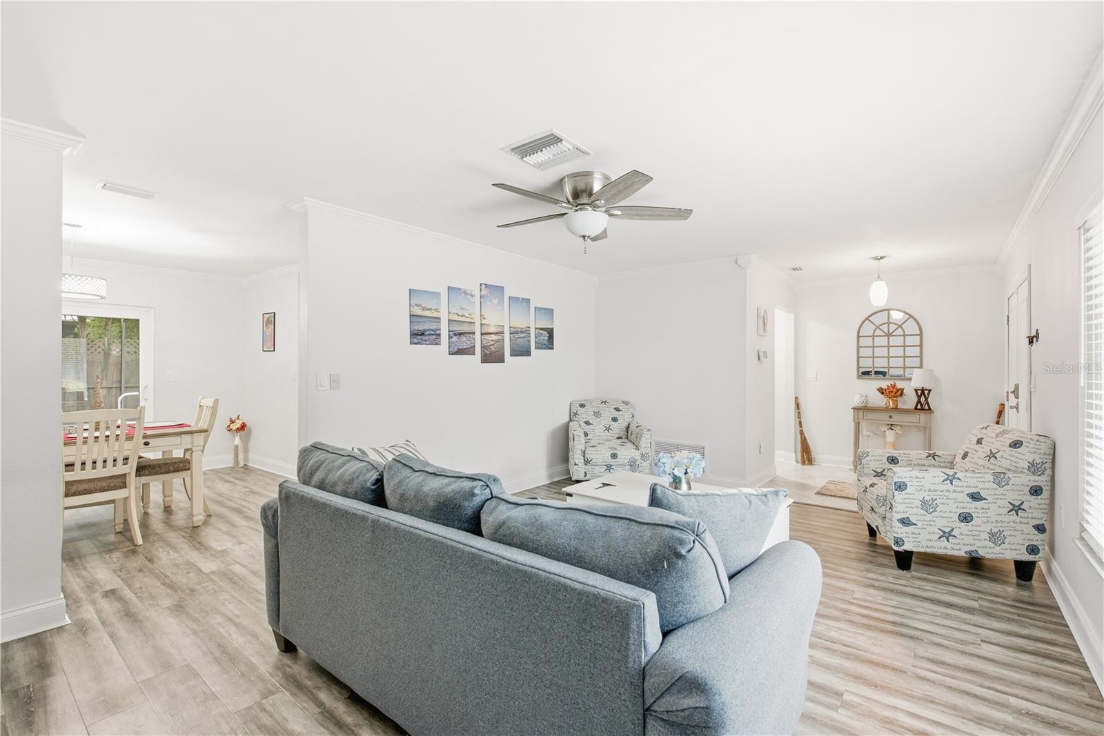 2447 GROVE RIDGE DR — photo 5