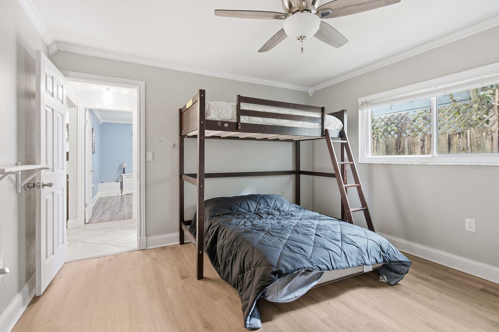 2447 GROVE RIDGE DR — photo 12