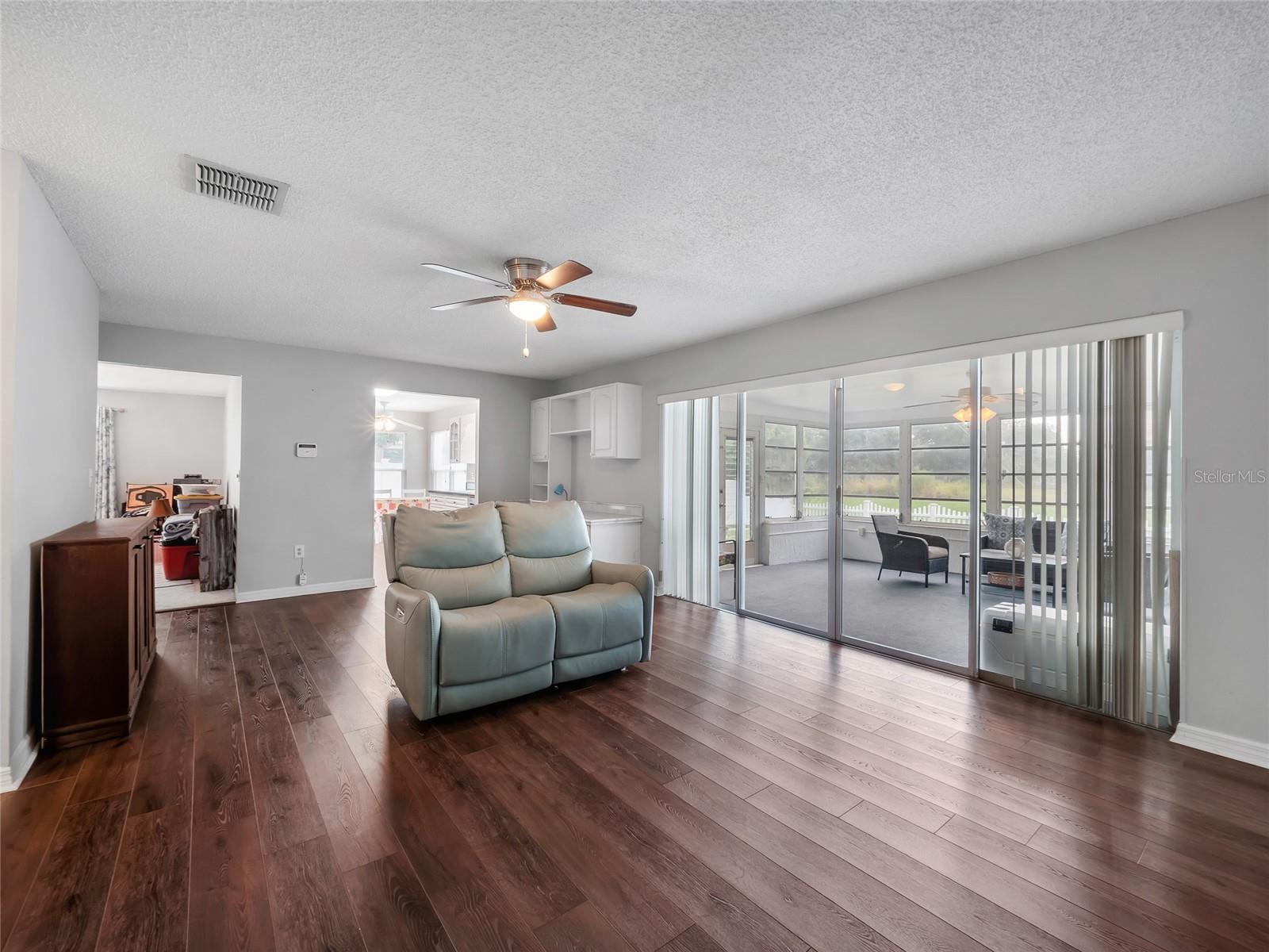 4434 NORTHAMPTON DR — photo 6