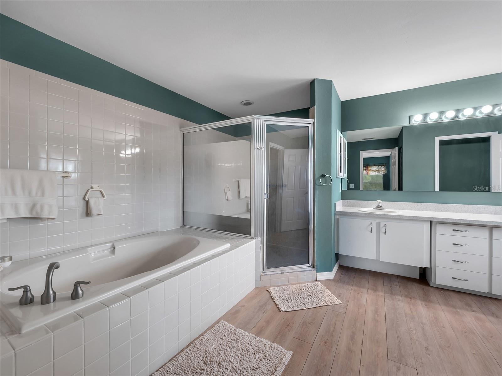 4434 NORTHAMPTON DR — photo 28