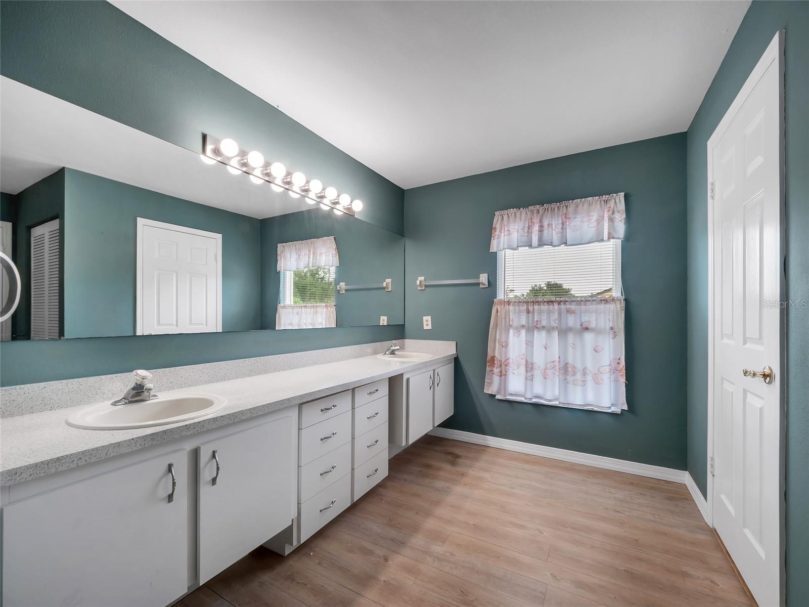 4434 NORTHAMPTON DR — photo 30
