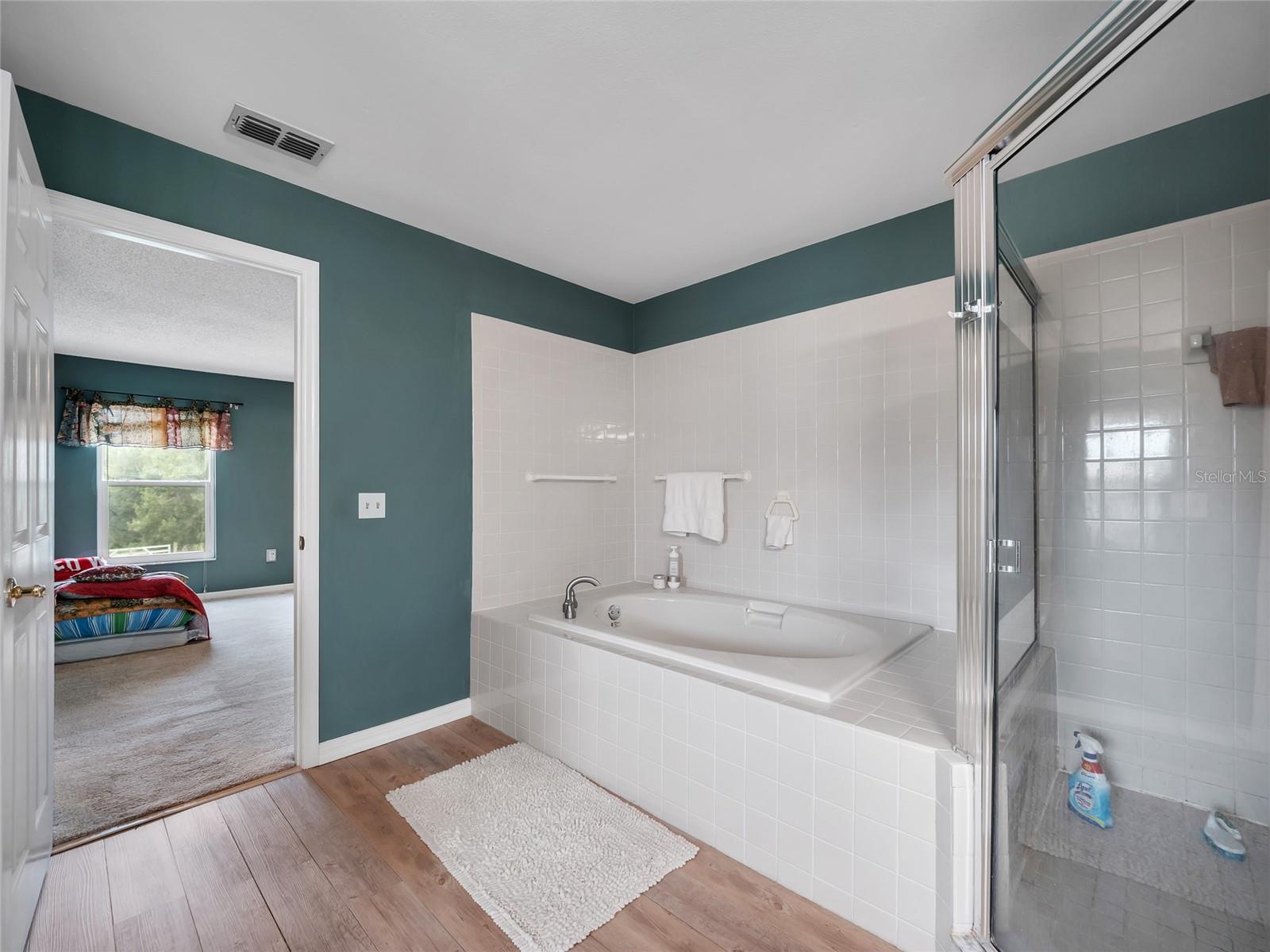 4434 NORTHAMPTON DR — photo 27
