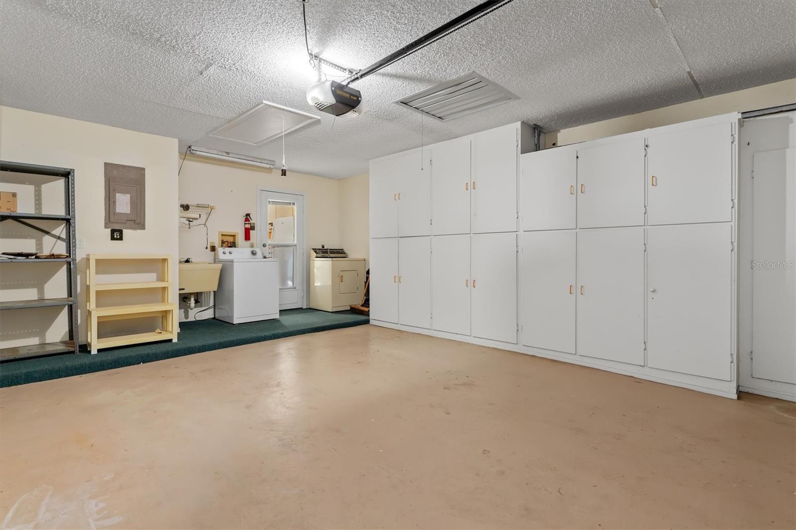 602 DOGWOOD AVE — photo 24