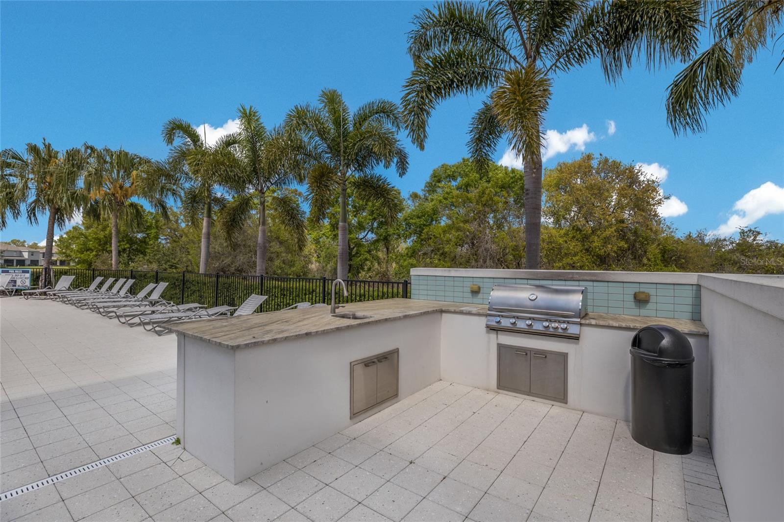 2210 WOODLEAF HAMMOCK CT — photo 88