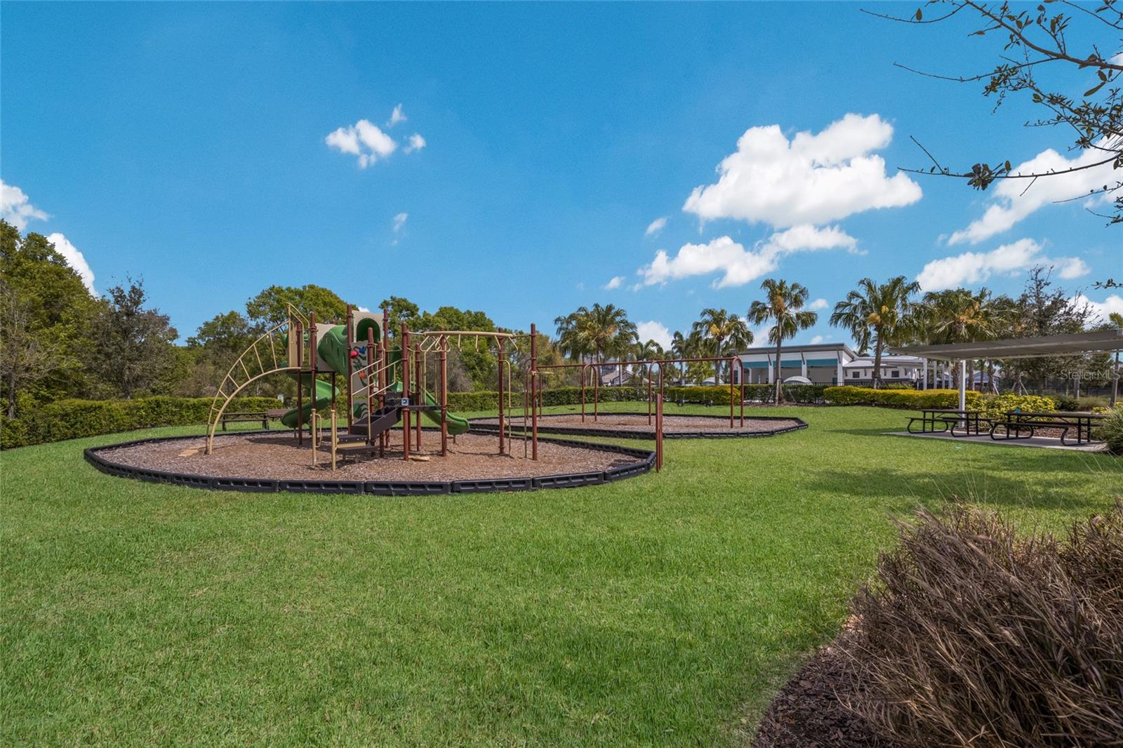 2210 WOODLEAF HAMMOCK CT — photo 90