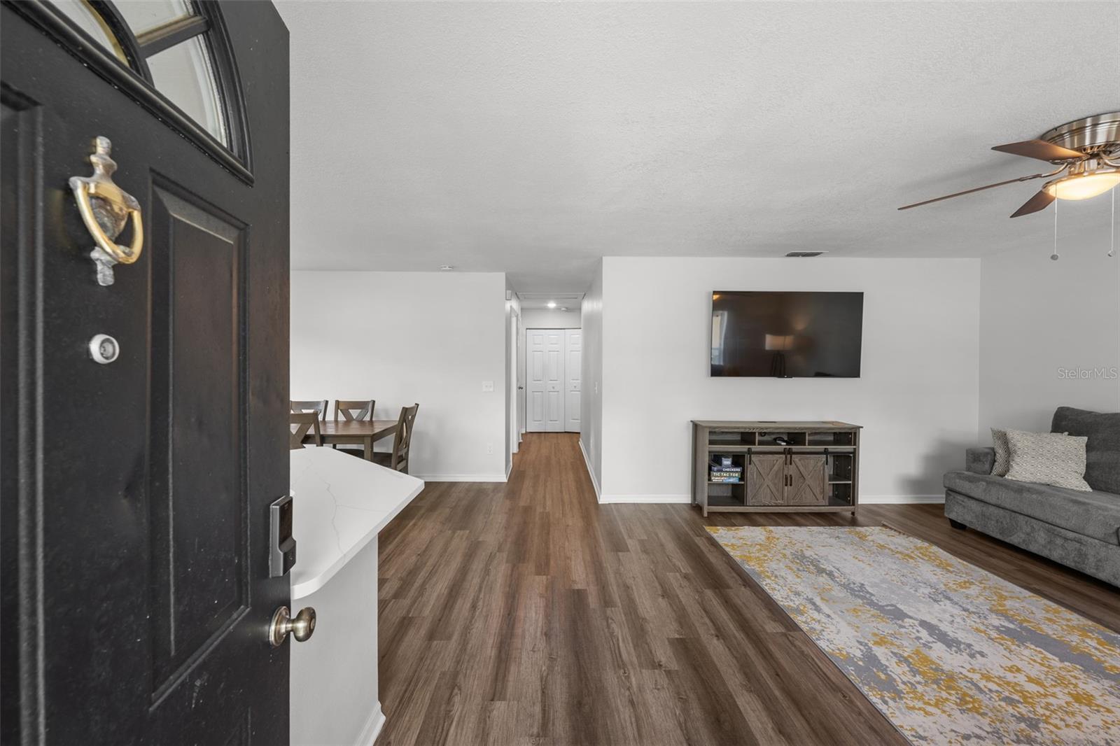 8013 N ALASKA ST — photo 4