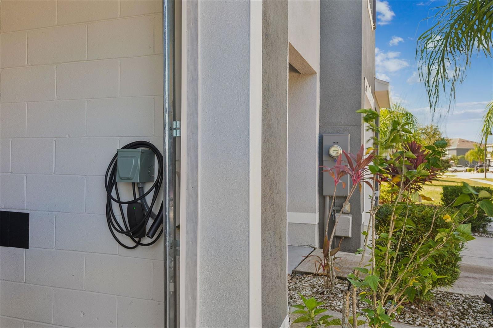 2838 SUNCOAST BLEND DR — photo 28