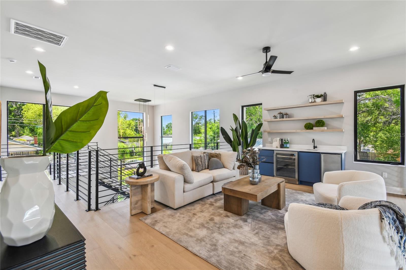 1009 W CORAL ST — photo 6