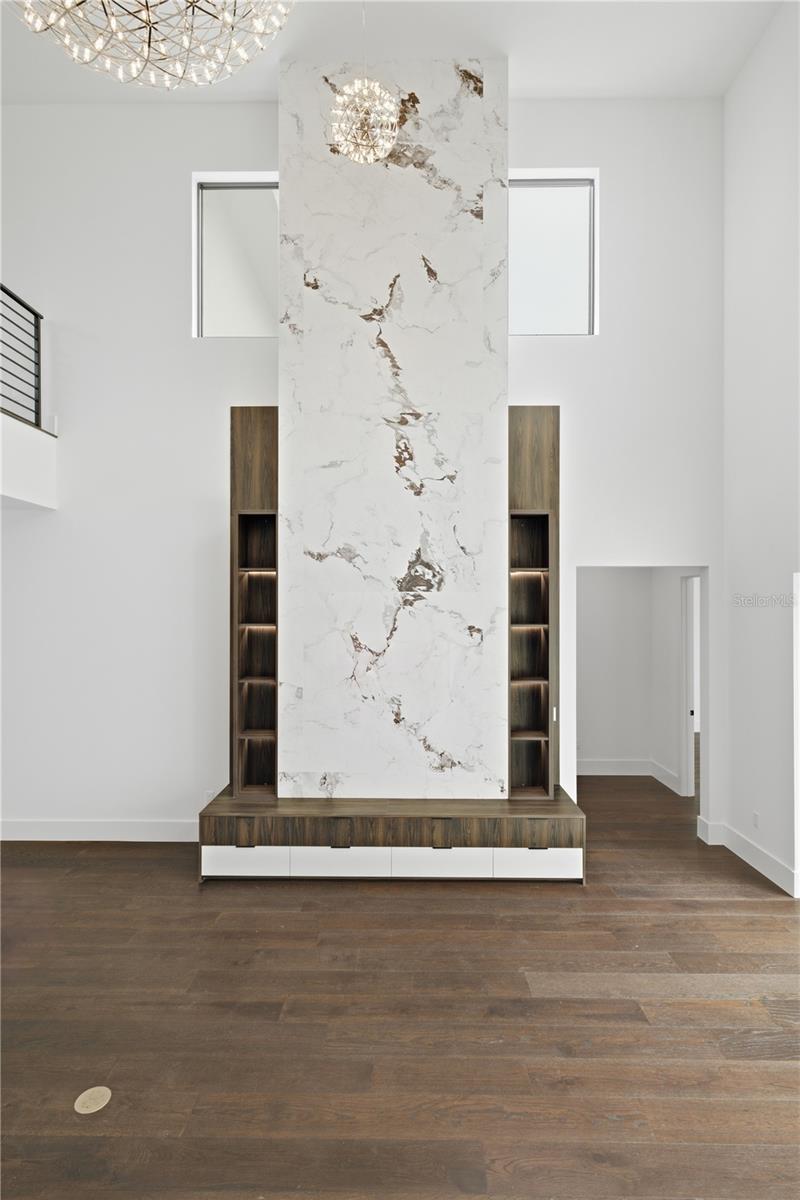 1009 W CORAL ST — photo 10