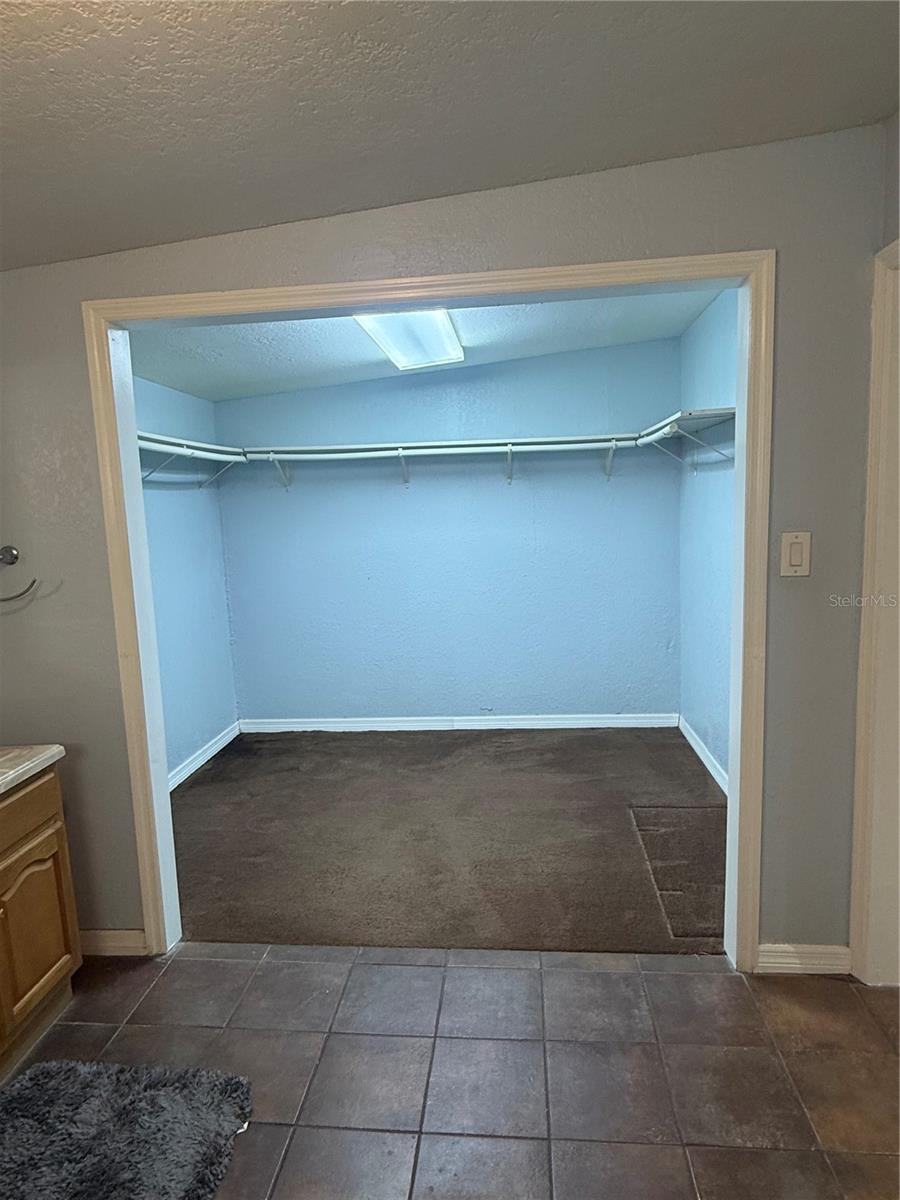 16421 HANNA RD — photo 24
