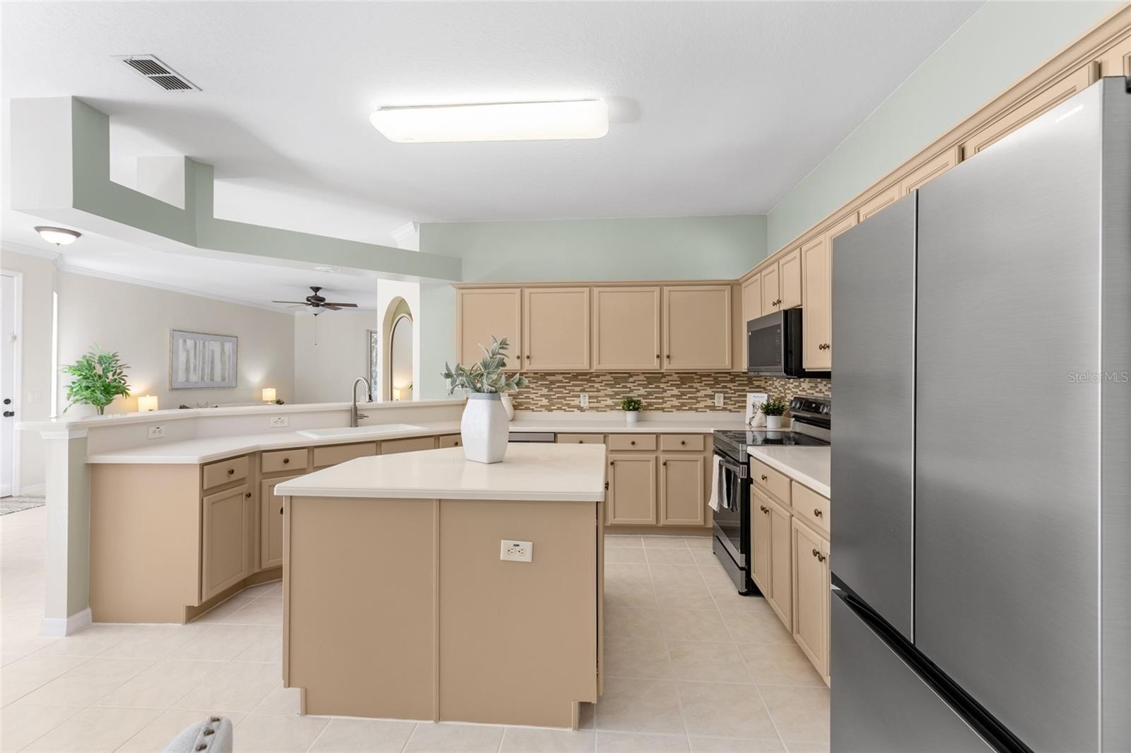 8103 SANGUINELLI RD — photo 18