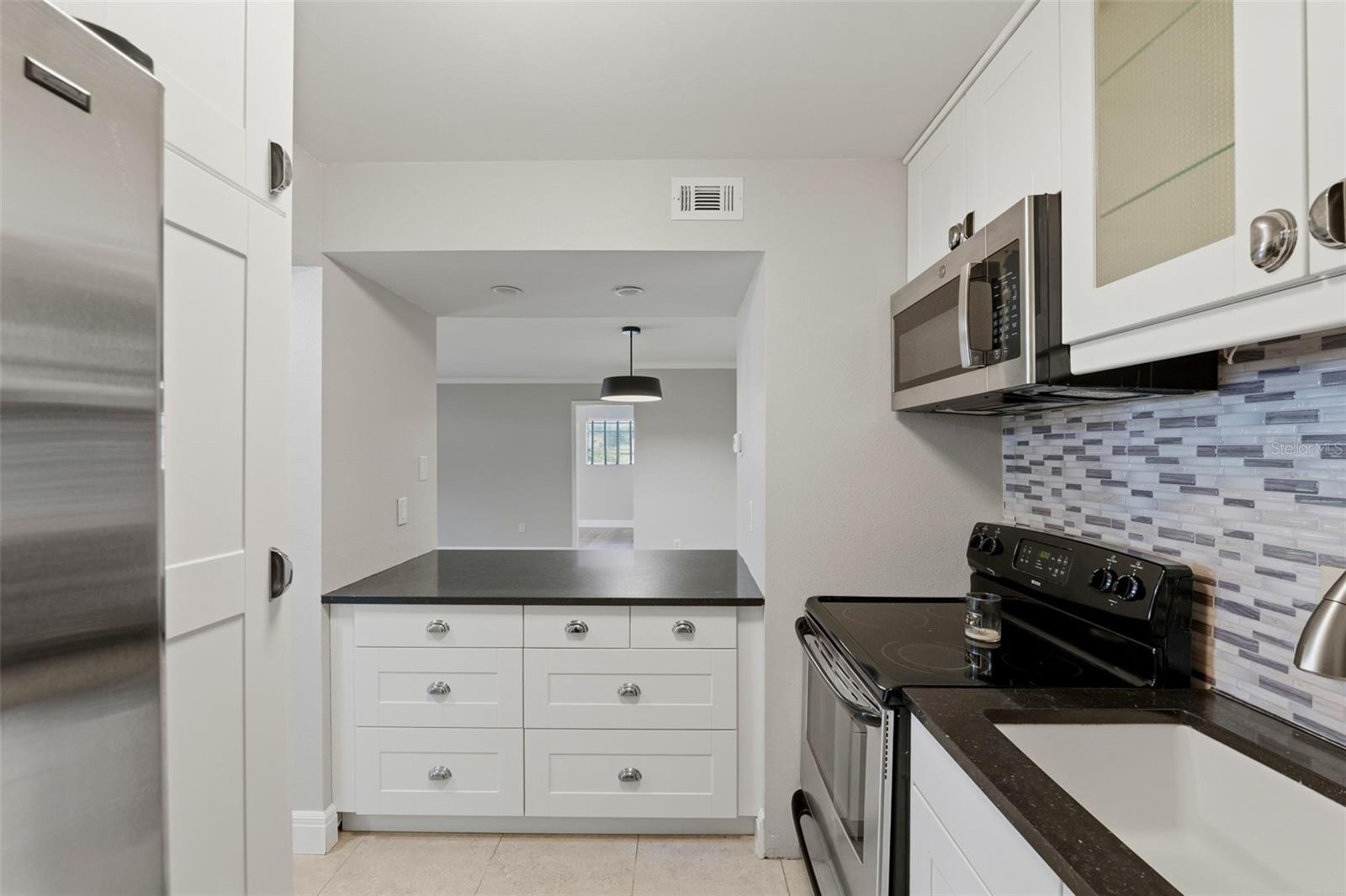 6014 LAKETREE LN #G — photo 15