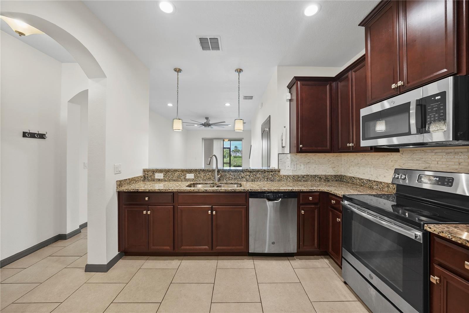 10948 VERAWOOD DR — photo 6