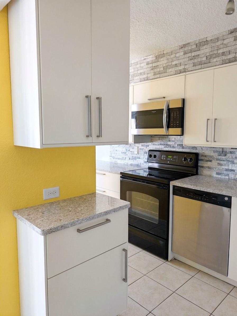 4985 COBIA DR SE #B — photo 7
